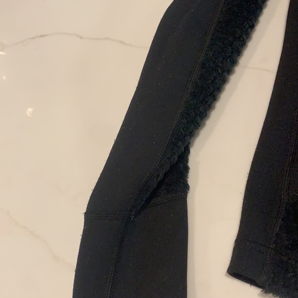 Women’s small Northface fleece. - Picture 9 of 9